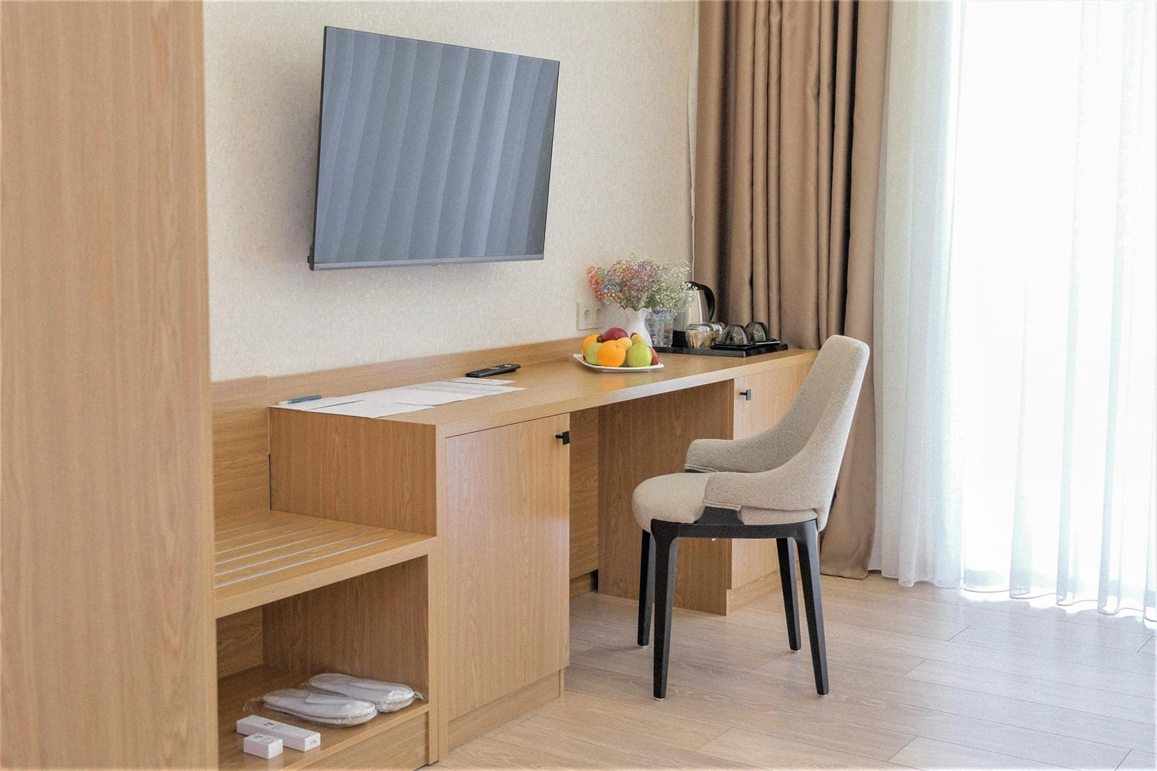 hotel room 3